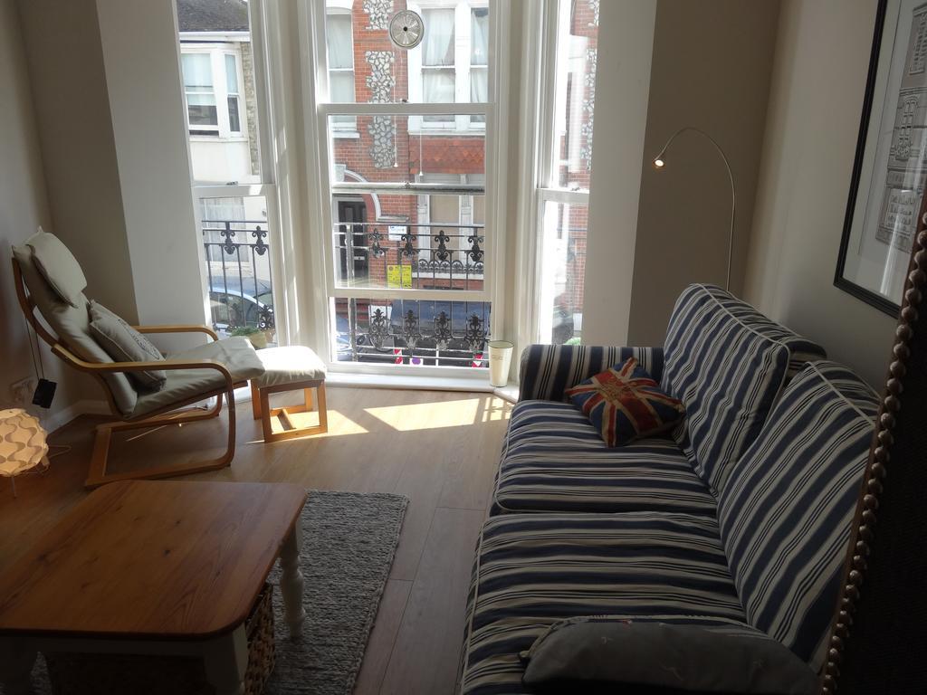 Burlington Beach Apartments Hove Kamer foto