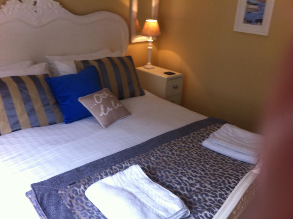 Burlington Beach Apartments Hove Kamer foto